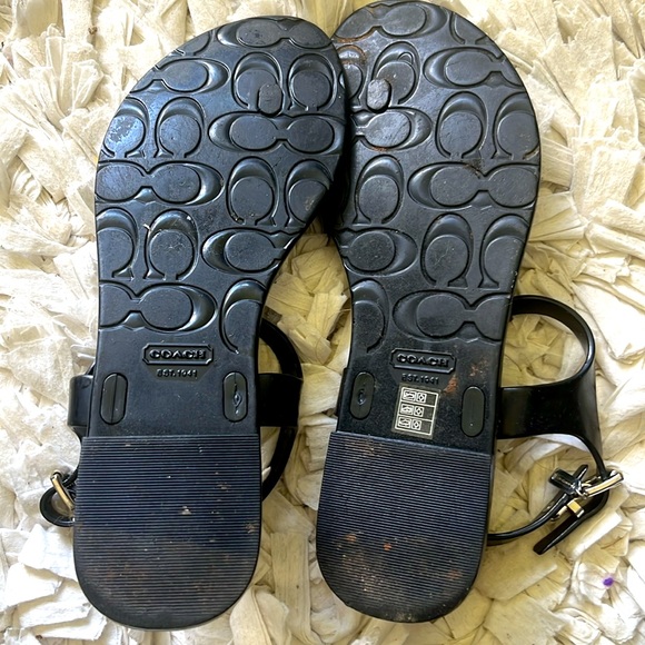 Coach Piccadilly Thong Slippers - Picture 4 of 4